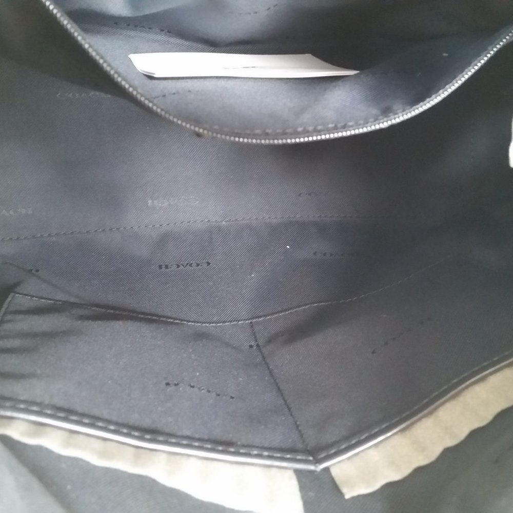 COACH Shay Leather Shoulder Bag - Lake color >>SOLD OUT>> - Picture 10 of 14